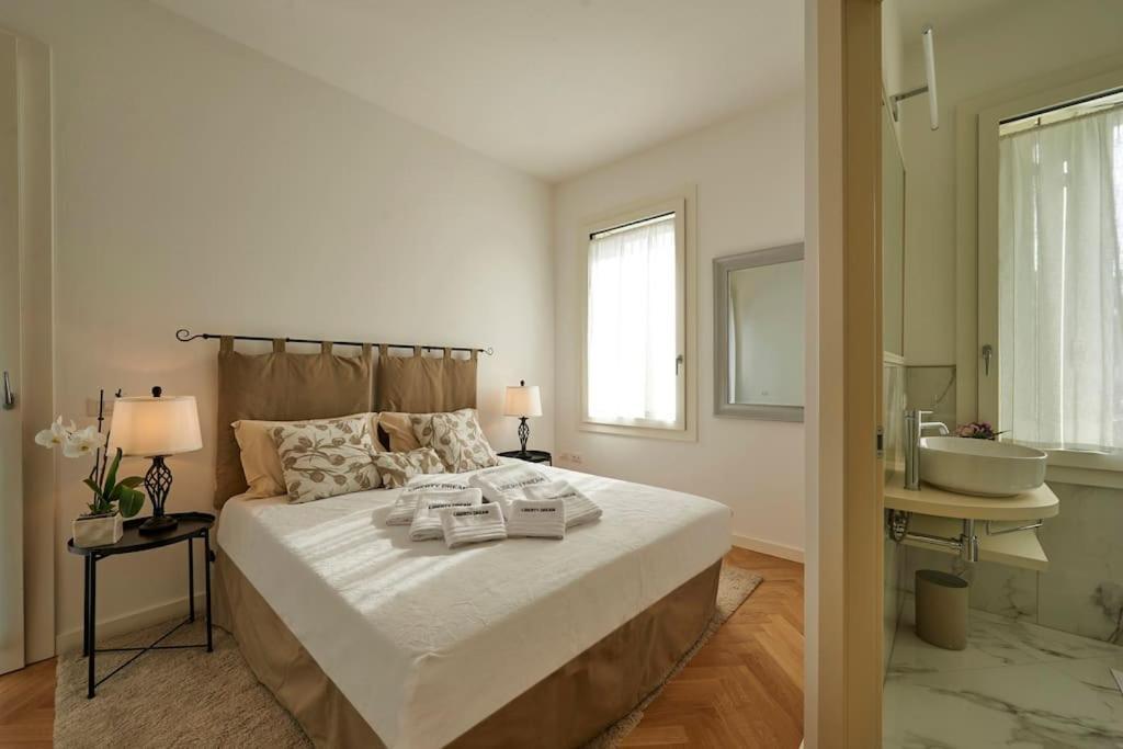 Liberty Dream, Fascino A Vicenza Villa Exterior foto