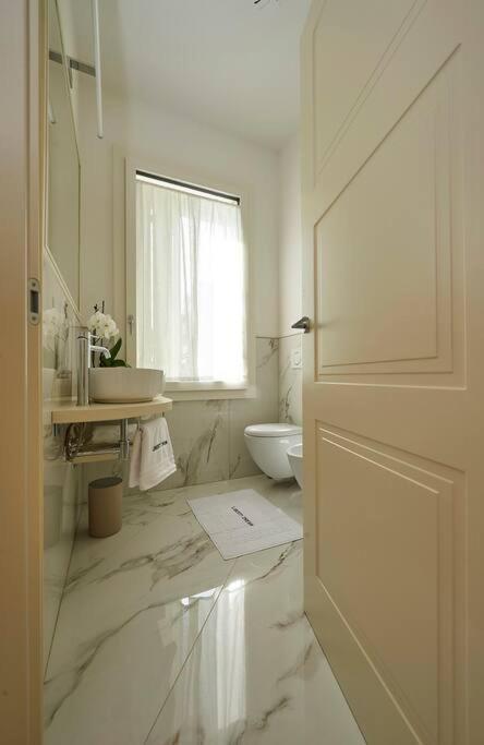 Liberty Dream, Fascino A Vicenza Villa Exterior foto